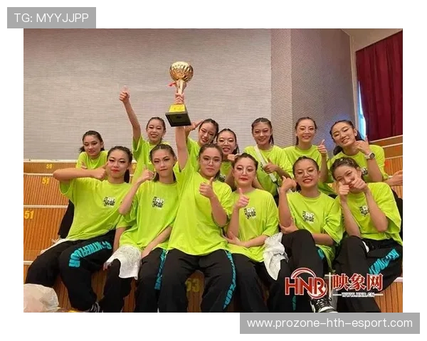 体操女队整齐划一惊艳世界，再获满堂喝彩