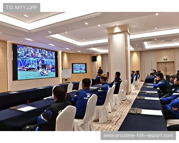 足球裁判技术革新：VAR升级与影响